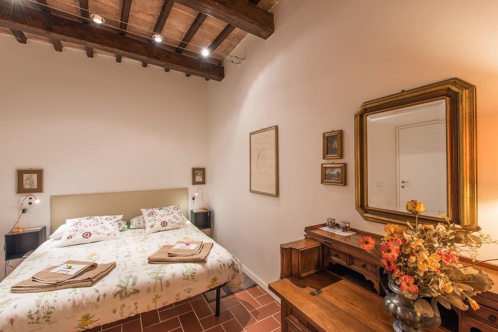Vermaaten Boutique Suites Emerald Todi Extérieur photo