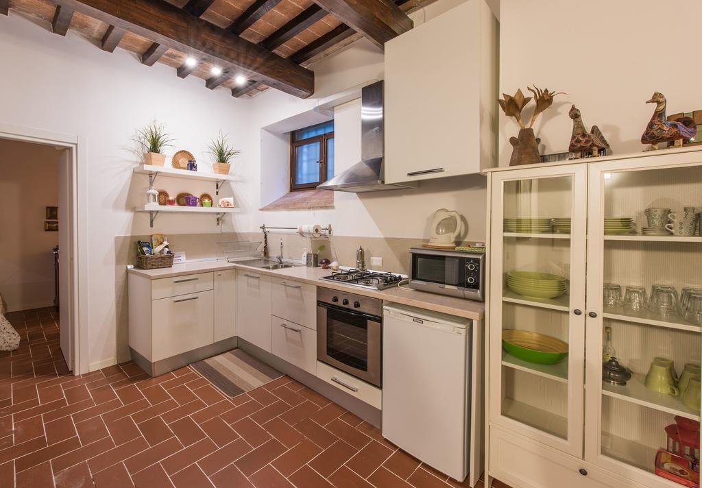 Vermaaten Boutique Suites Emerald Todi Extérieur photo