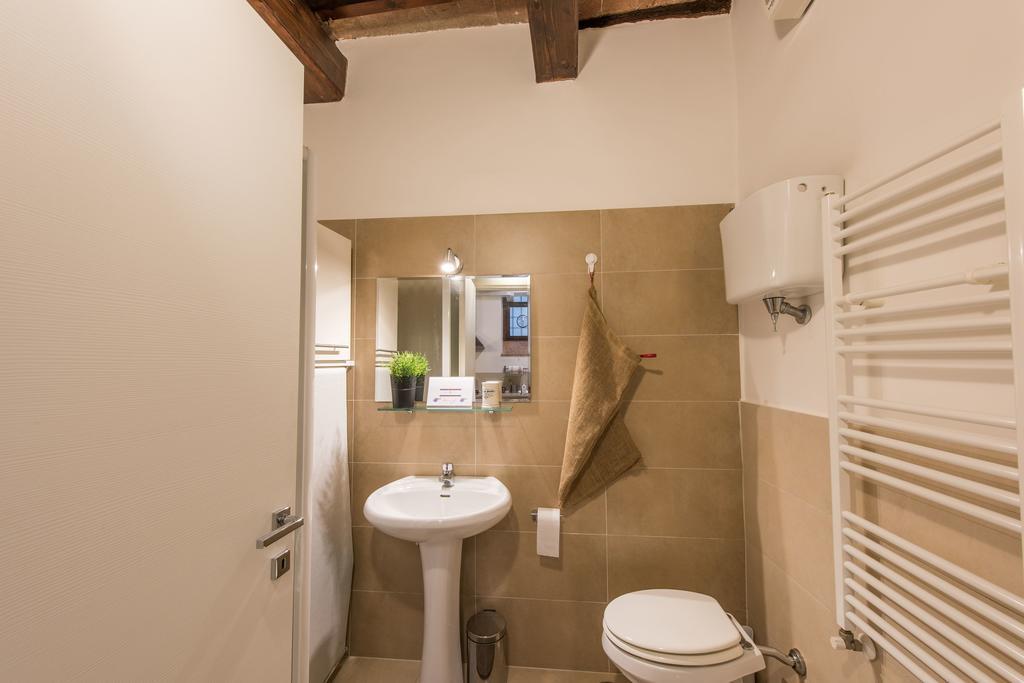 Vermaaten Boutique Suites Emerald Todi Extérieur photo