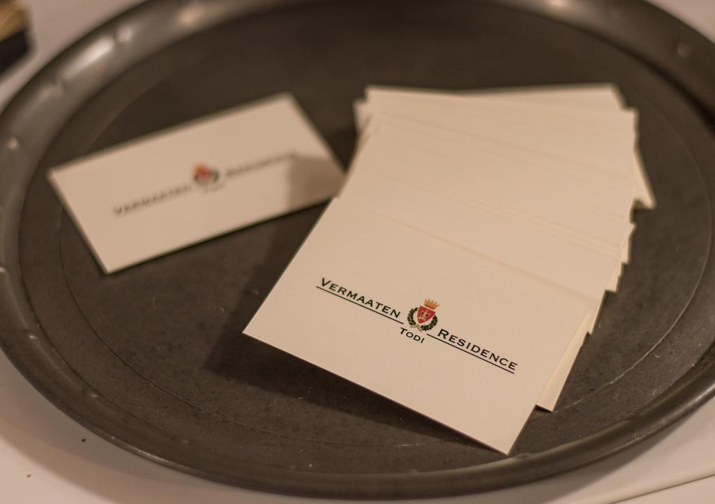 Vermaaten Boutique Suites Emerald Todi Extérieur photo