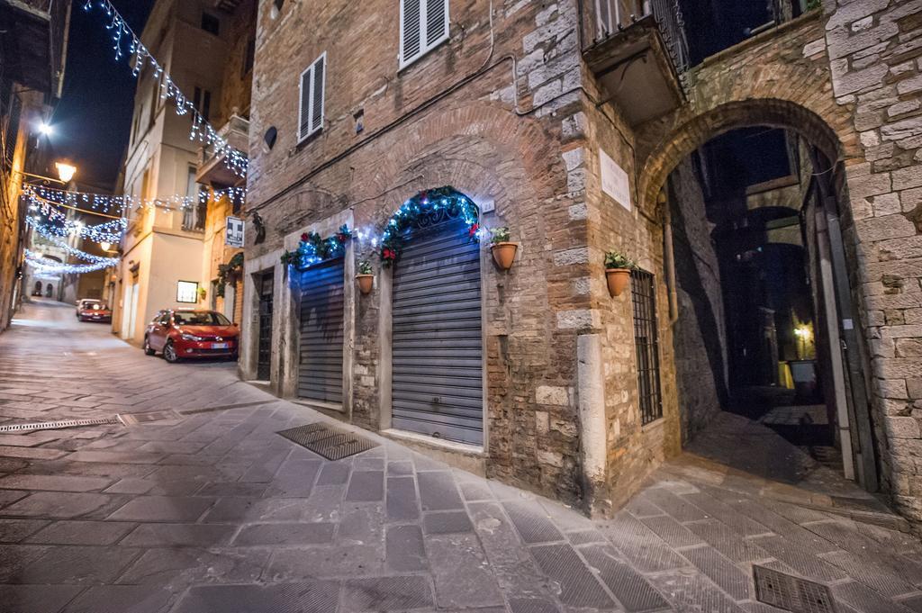 Vermaaten Boutique Suites Emerald Todi Extérieur photo